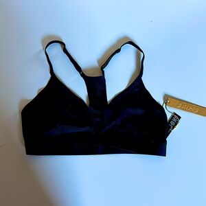 SKIMS RAZORBACK SMALL BRA